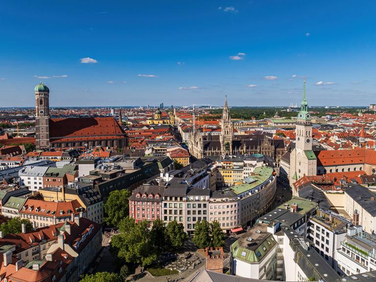 Die Altstadt Münchens aus der Luft aufgenommen.