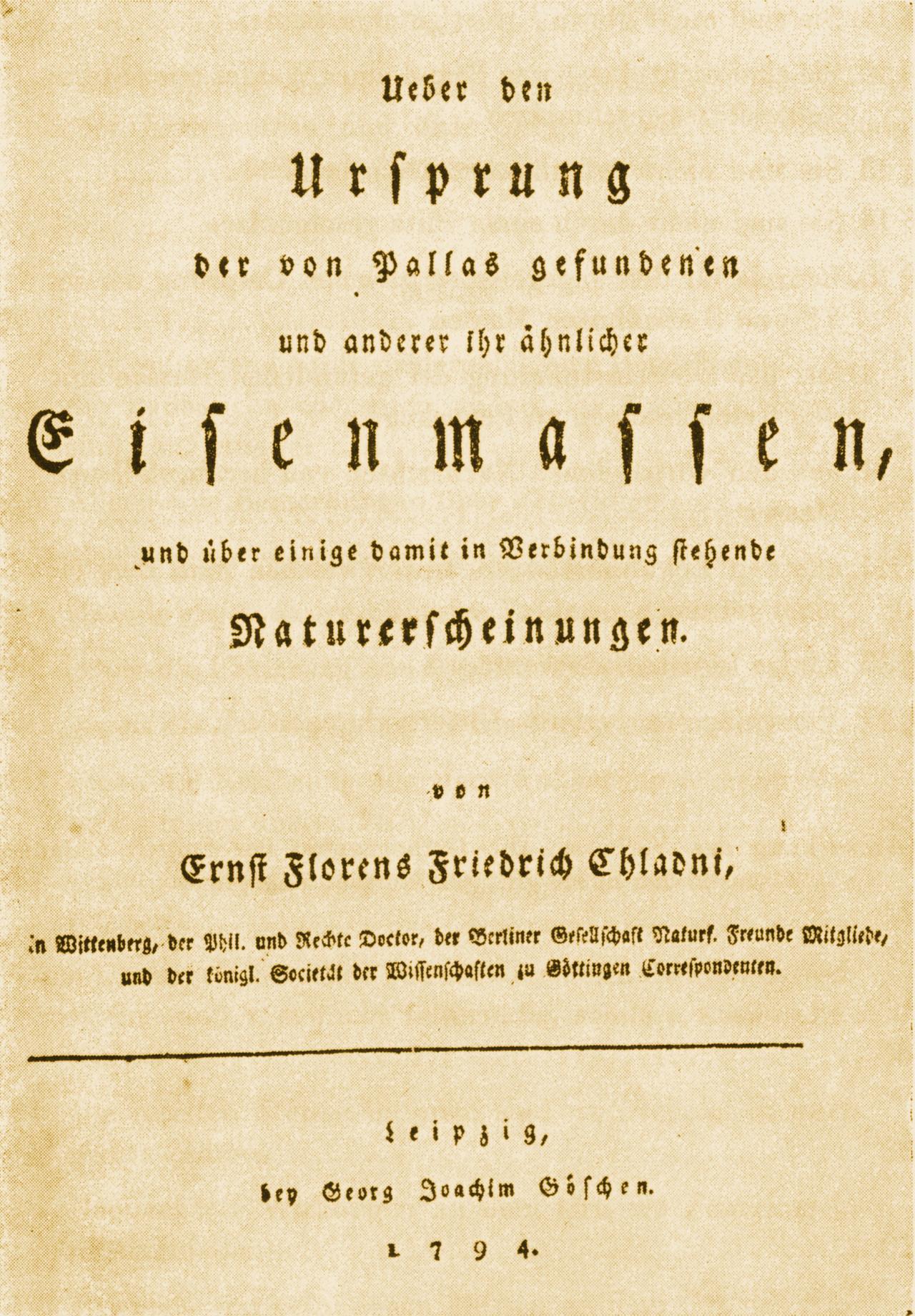 Der Buchdeckel von Chladnis epochalem Werk ist zu sehen. Der Buchdeckel von Chladnis epochalem Werk ist zu sehen.