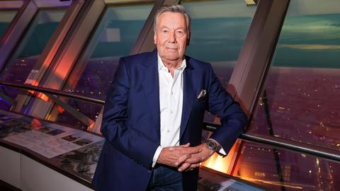Roland Kaiser blickt vom Berliner Fernsehturm auf seine Geburtsstadt.