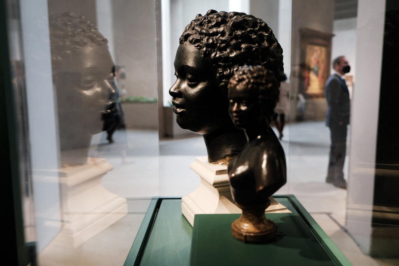 Die Büste „Head of a Woman“ ist ein Exponat der Schau "Fictions of Emancipation: Carpeaux Recast" im New Yorker Metropolitan Museum of Art.