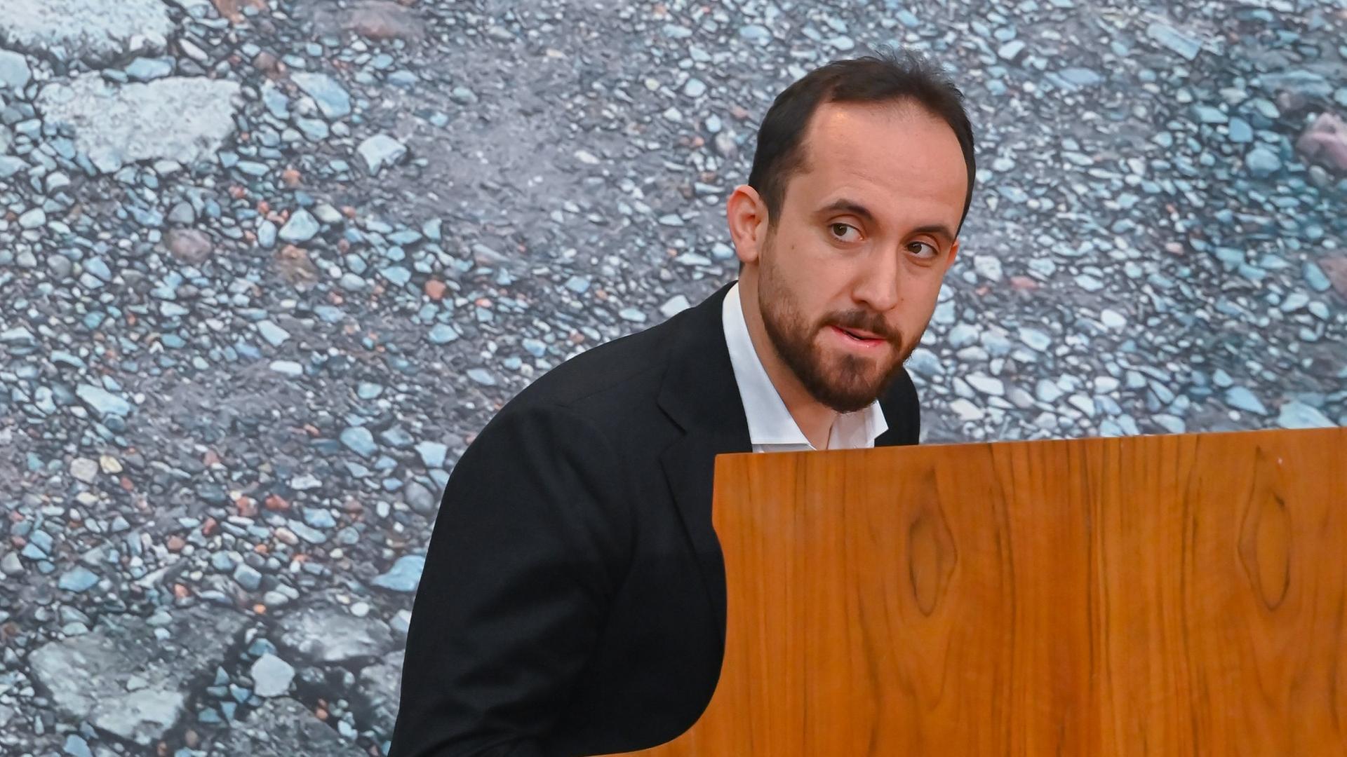 Igor Levit (Pianist) spielt auf der Veranstaltung 80. Jahrestag der Befreiung von Auschwitz in der Landesvertretung Niedersachsen auf Einladung des Internationalen Auschwitz Komitees Berlin, 23.01.2025.