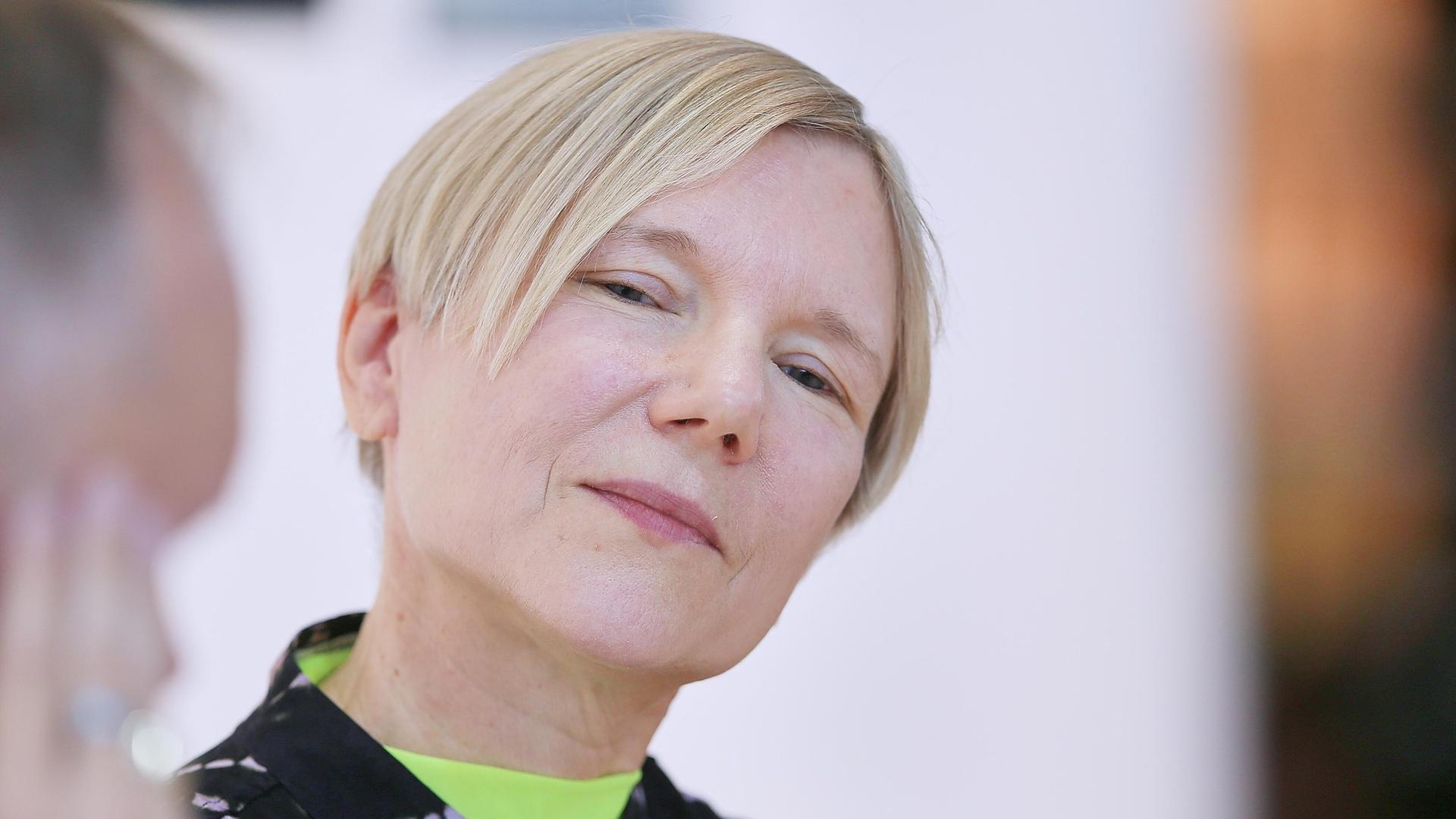 Die Science-Fiction-Autorin Aiki Mira Die Science-Fiction-Autorin Aiki Mira