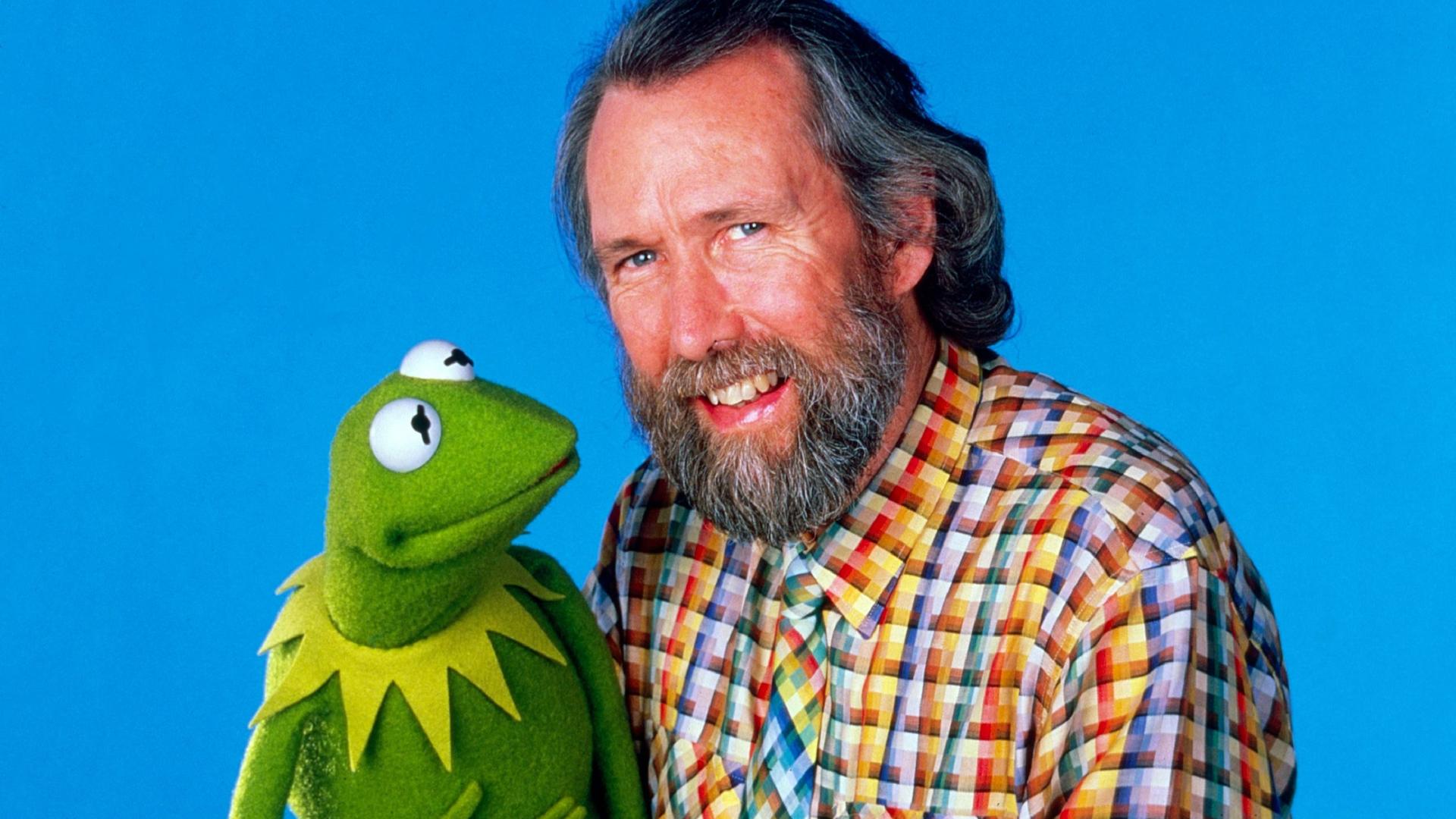 Der Puppenspieler und Erfinder der "Muppet Show" Jim Henson mit Kermit dem Frosch, 1988 Der Puppenspieler und Erfinder der "Muppet Show" Jim Henson mit Kermit dem Frosch, 1988