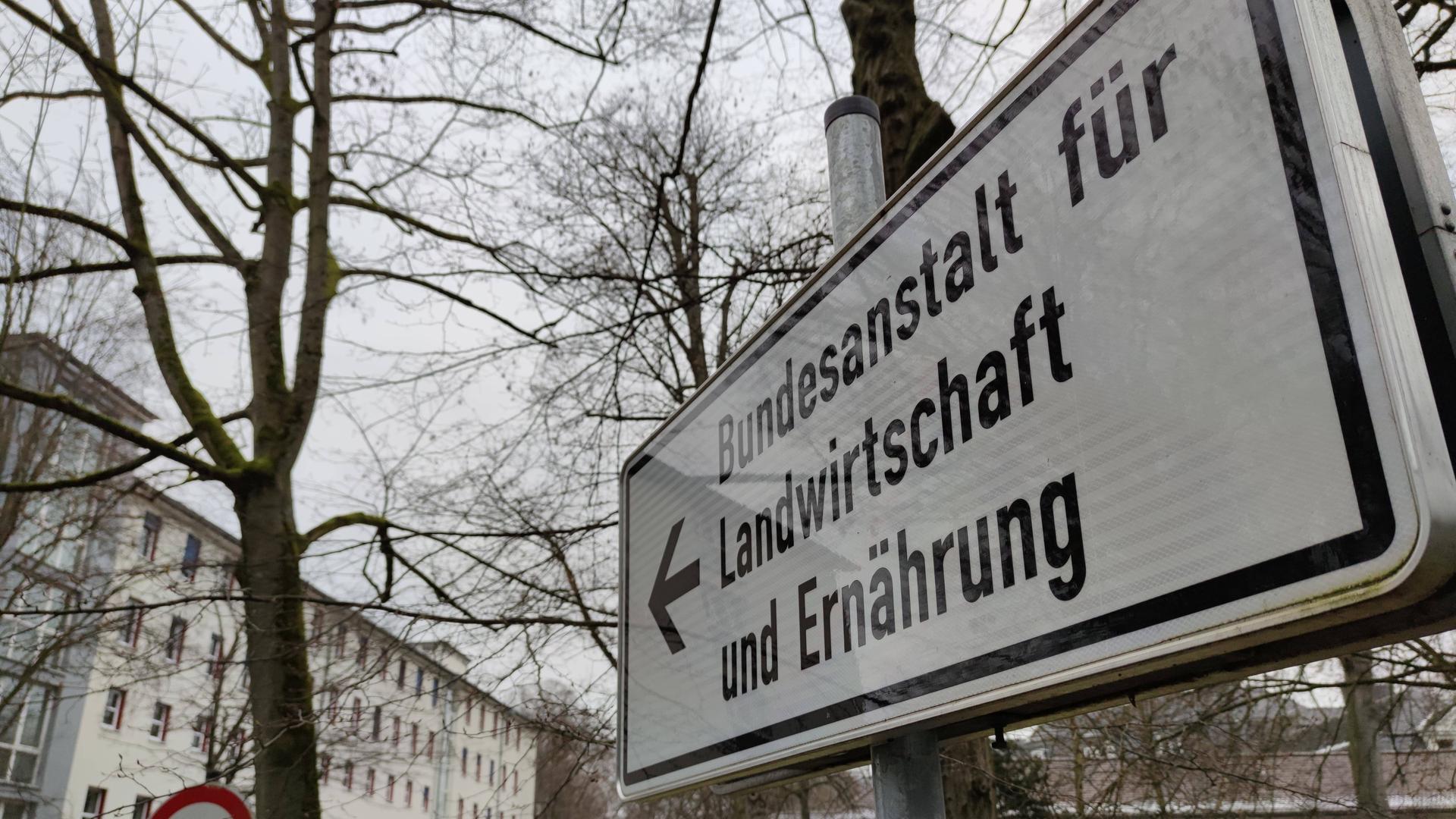 Ein Hinweisschild zur Bundesanstalt für Landwirtschaft und Ernährung BLE mit Sitz in Bonn