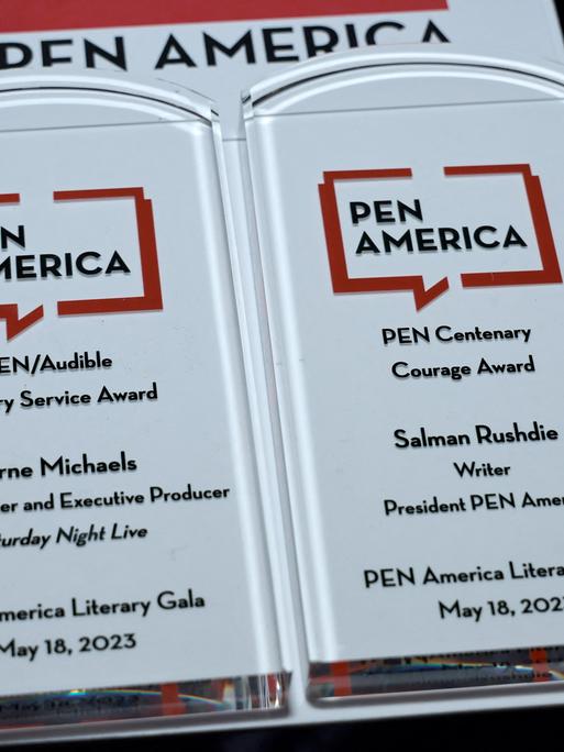 Blick auf eine Auszeichnung des PEN America an einen Schriftsteller vom letzten Jahr.