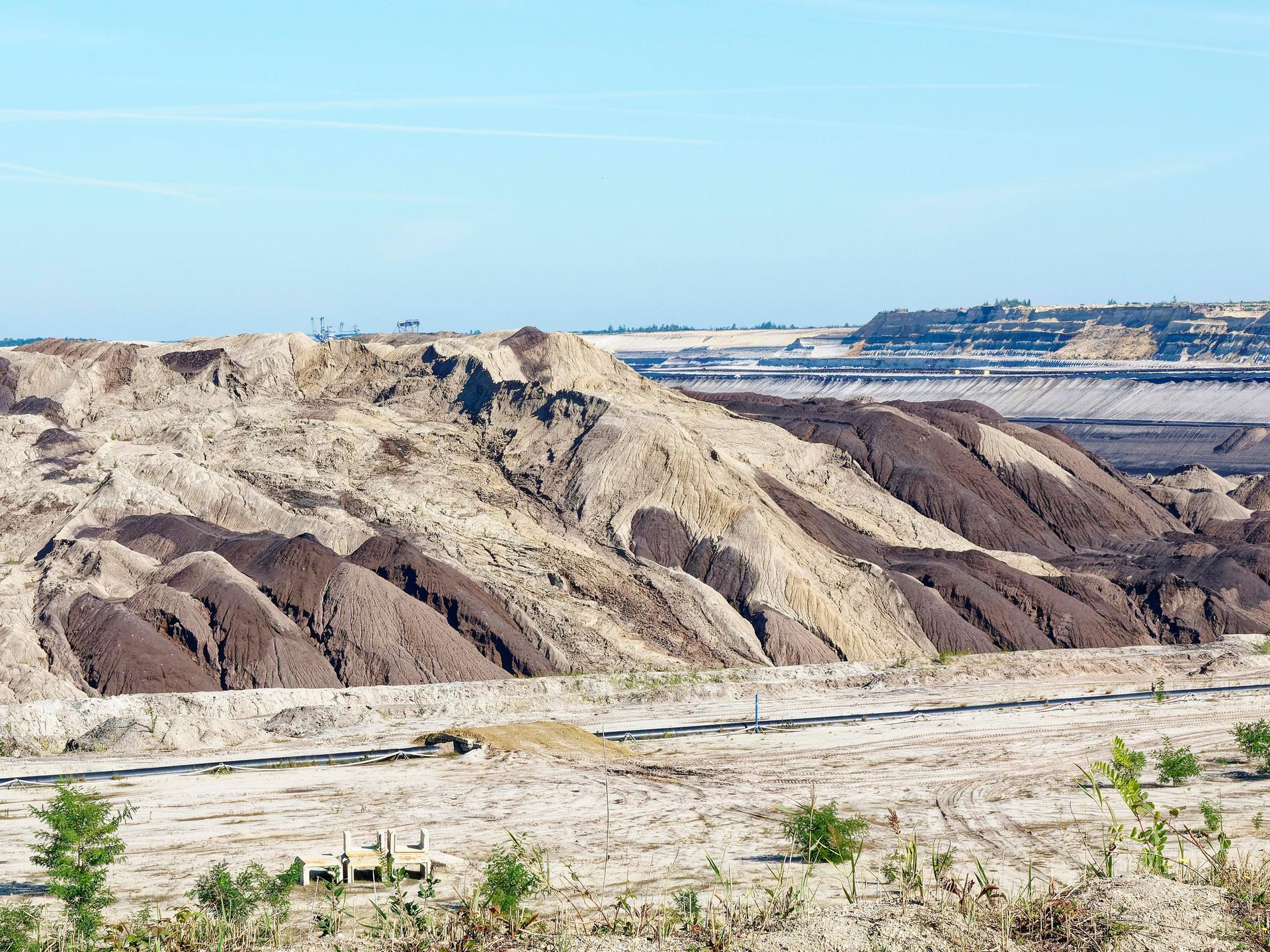 Schutthügel im Panorama