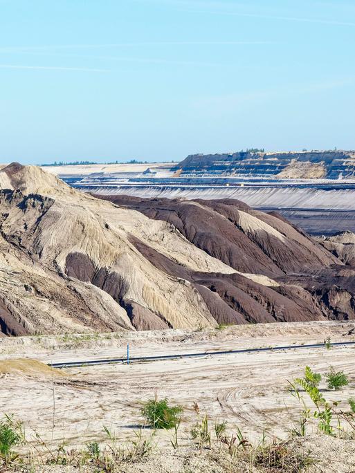 Schutthügel im Panorama Schutthügel im Panorama