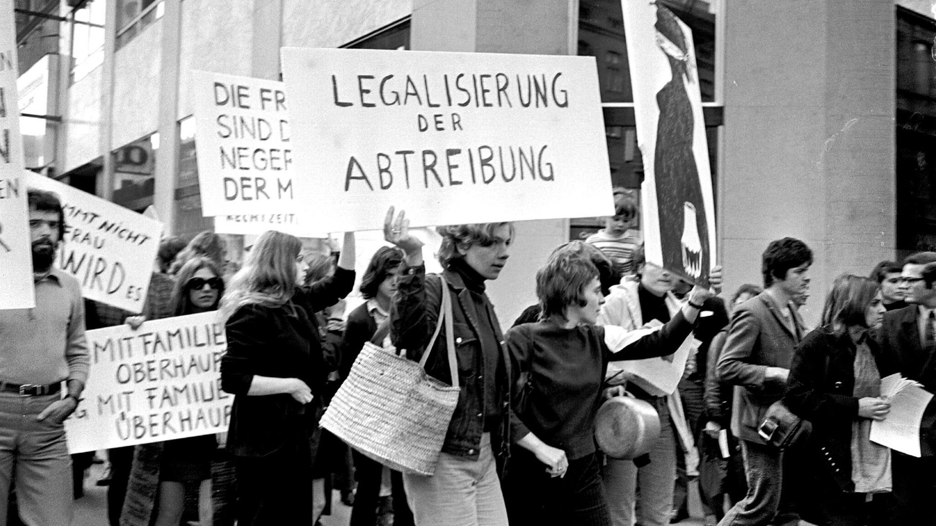 Berlin Demonstration F r Legalisierung Von Abtreibungen Berlin Demonstration F r Legalisierung Von Abtreibungen