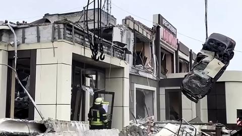 Zerstörtes Gebäude in Lyssytschansk