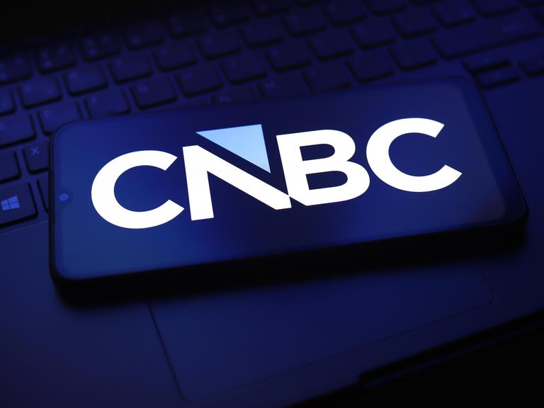 Das Logo von CNBC