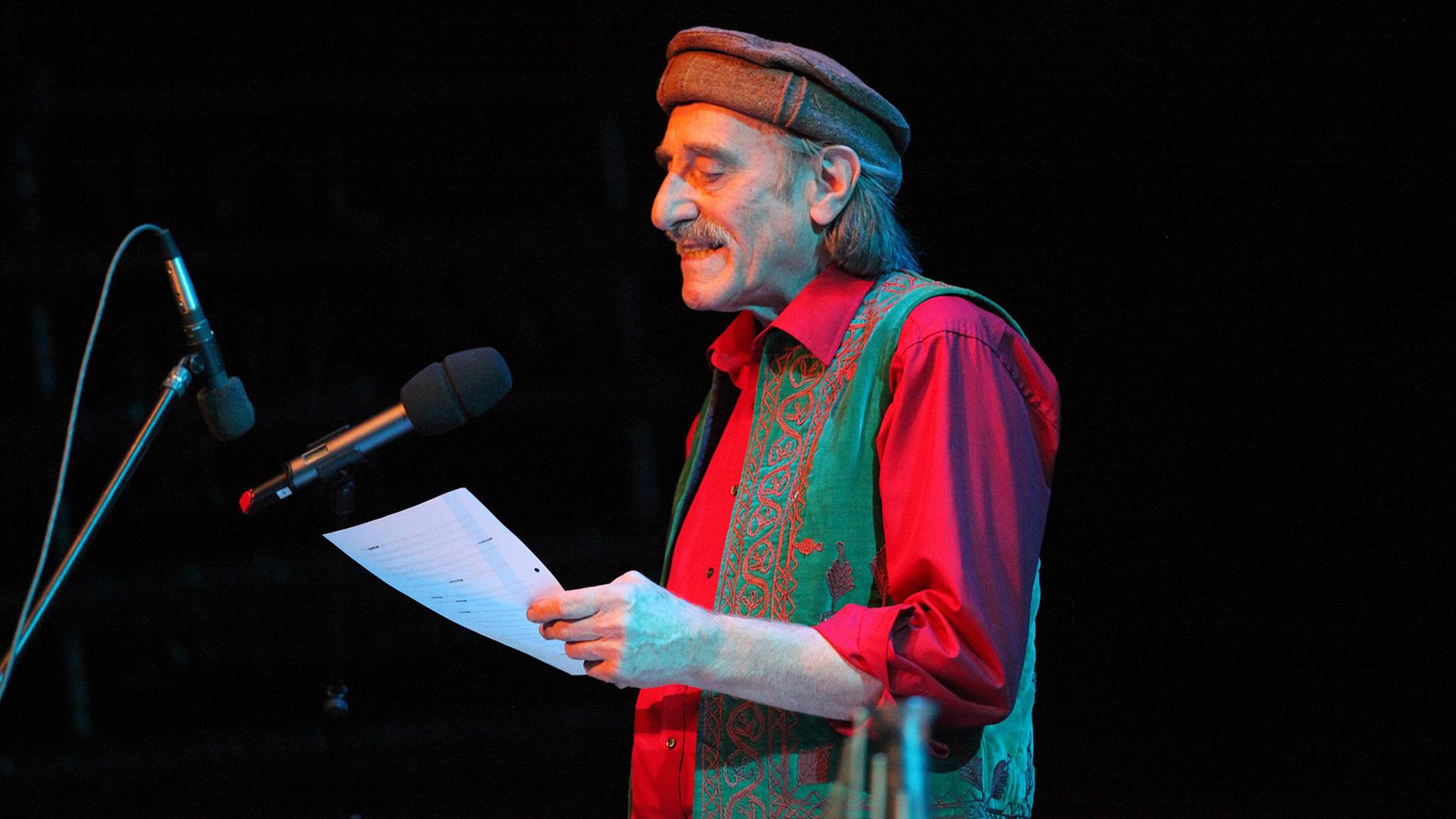 Hartmut Geerken (1939-2021) beim Jazzfest im Haus der Berliner Festspiele im Jahr 2012. 