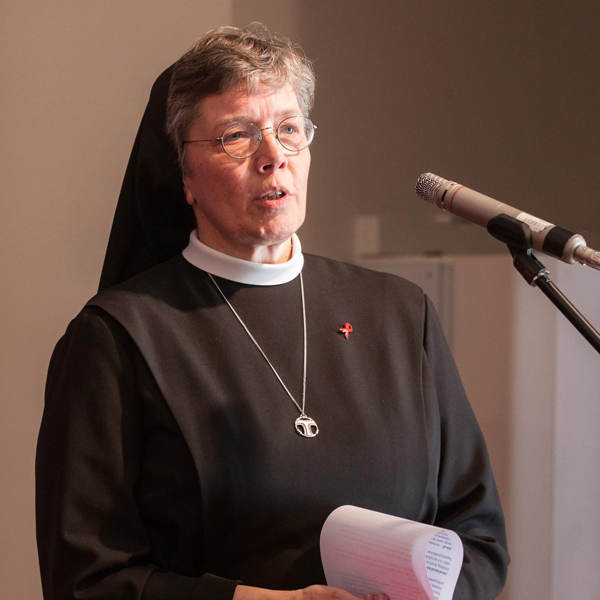 Schwester Hannelore - Ein Herz für Ausgegrenzte