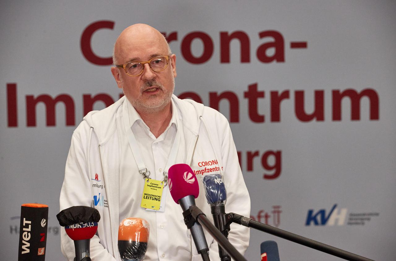 Dirk Heinrich, medizinischer Leiter des Hamburger Impfzentrums Dirk Heinrich, medizinischer Leiter des Hamburger Impfzentrums