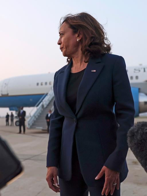 Kamala Harris vor ihrem Abflug von der Demilitarisierten Zone zwischen Nord- und Südkorea.