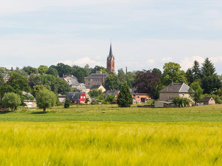 Blick auf den Ortsteil Oberfrohna von Limbach-Oberfrohna mit der Lutherkirche