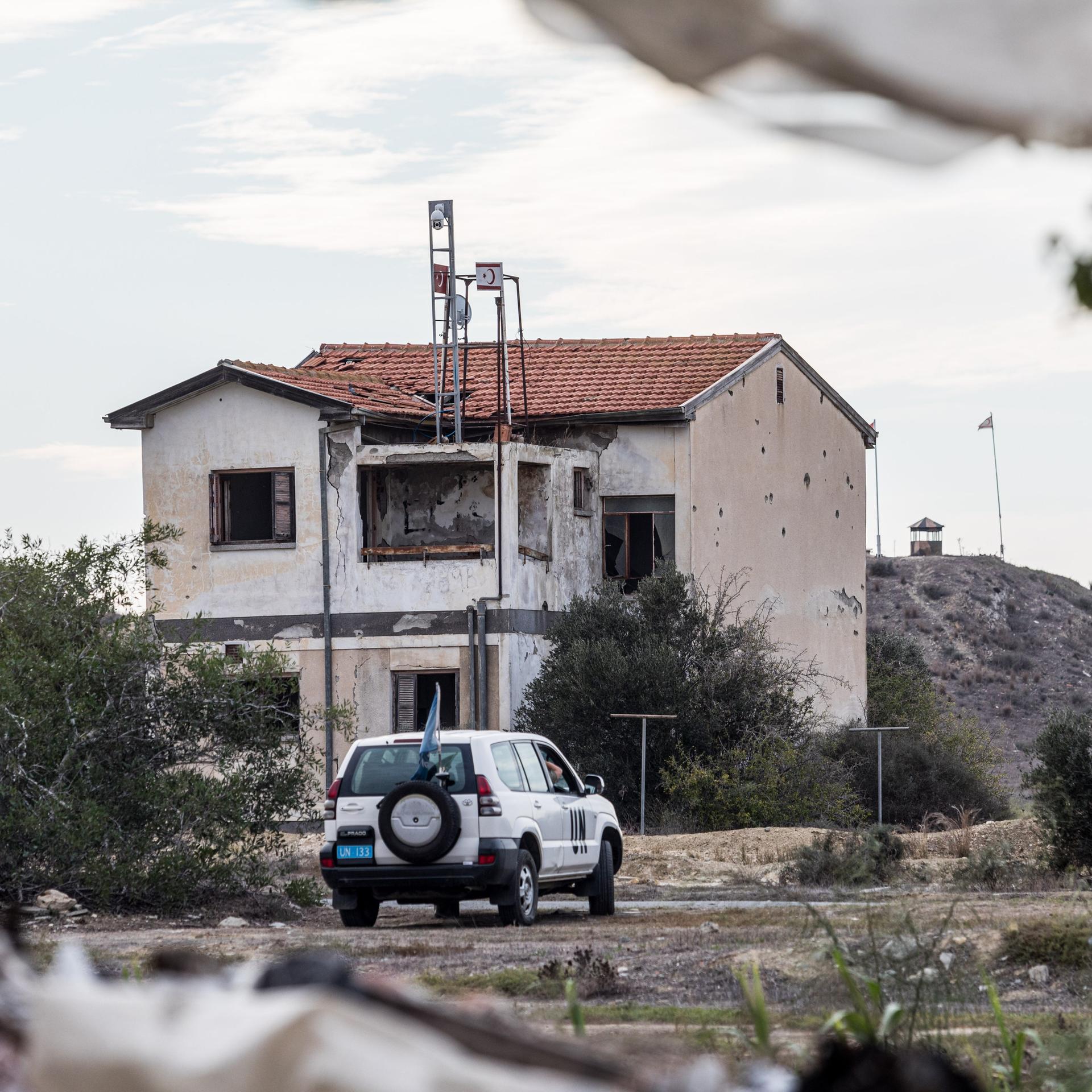 Zypern - Mit der UN-Friedenstruppe auf Patrouille durchs Niemandsland