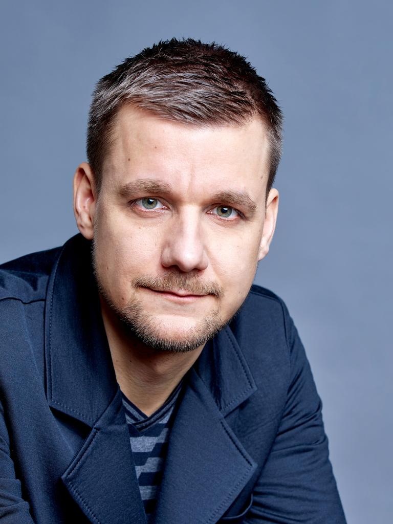Porträt des Moderators Tobias Schlegl