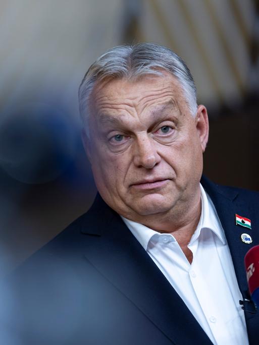 Der ungarische Premierminister Victor Órban nach dem Gipfeltreffen des Europäischen Rates im Oktober 2025. 

