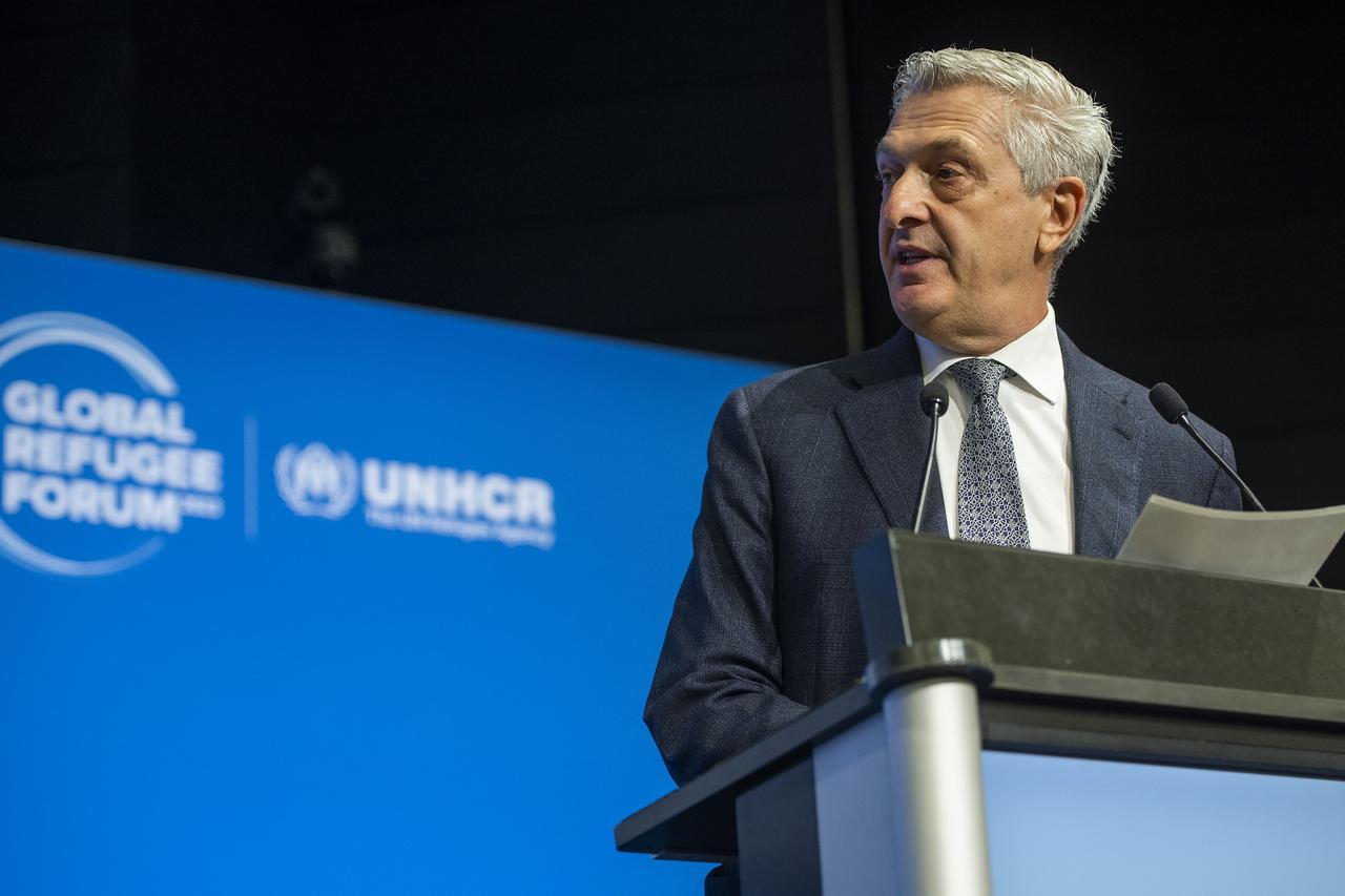 Schweiz, Genf: Filipo Grandi, Chef des UN-Flüchtlingshilfswerks (UNHCR), spricht am Eröffnungstag des Weltflüchtlingsforums des UN-Flüchtlingshilfswerks UNHCR. 