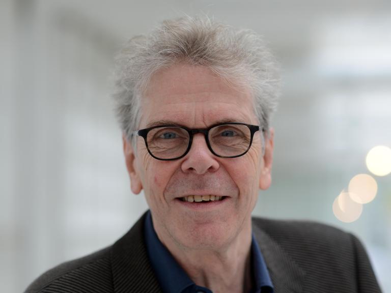 Porträt des Verlegers Heinrich von Berenberg auf der 66. Frankfurter Buchmesse in Frankfurt am Main.