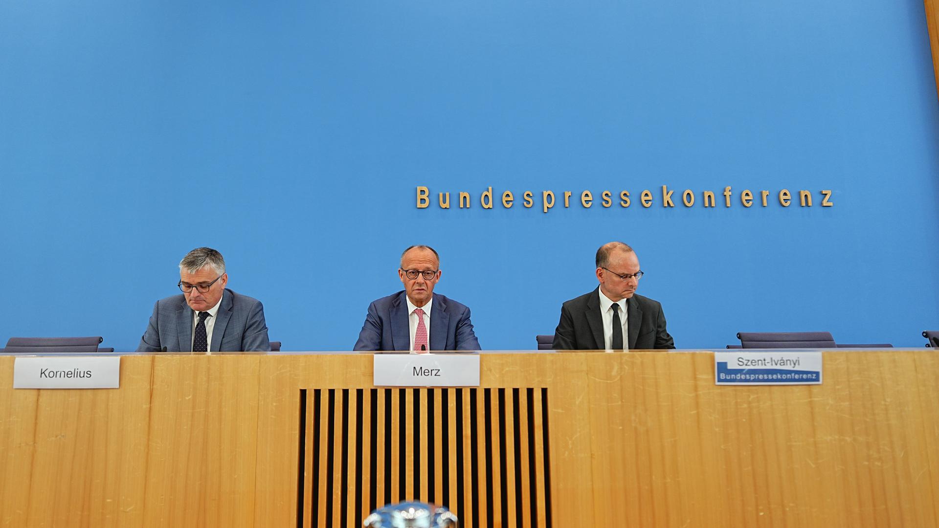 Sommerpressekonferenz - Merz verteidigt Sozialreformen - kein weiterer Abbau von Subventionen