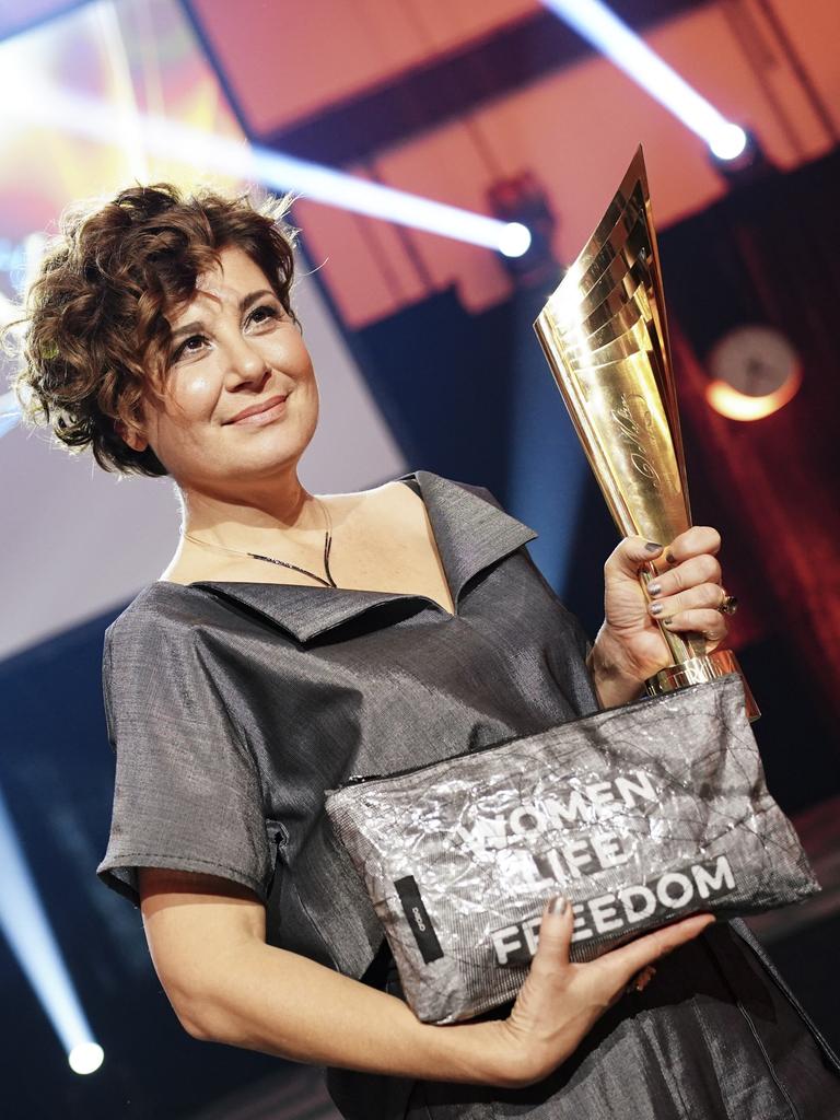 Die Schauspielerin Anita Vulesica bei der Verleihung des 23. Wiener Theaterpreis "Nestroy" 2022. 