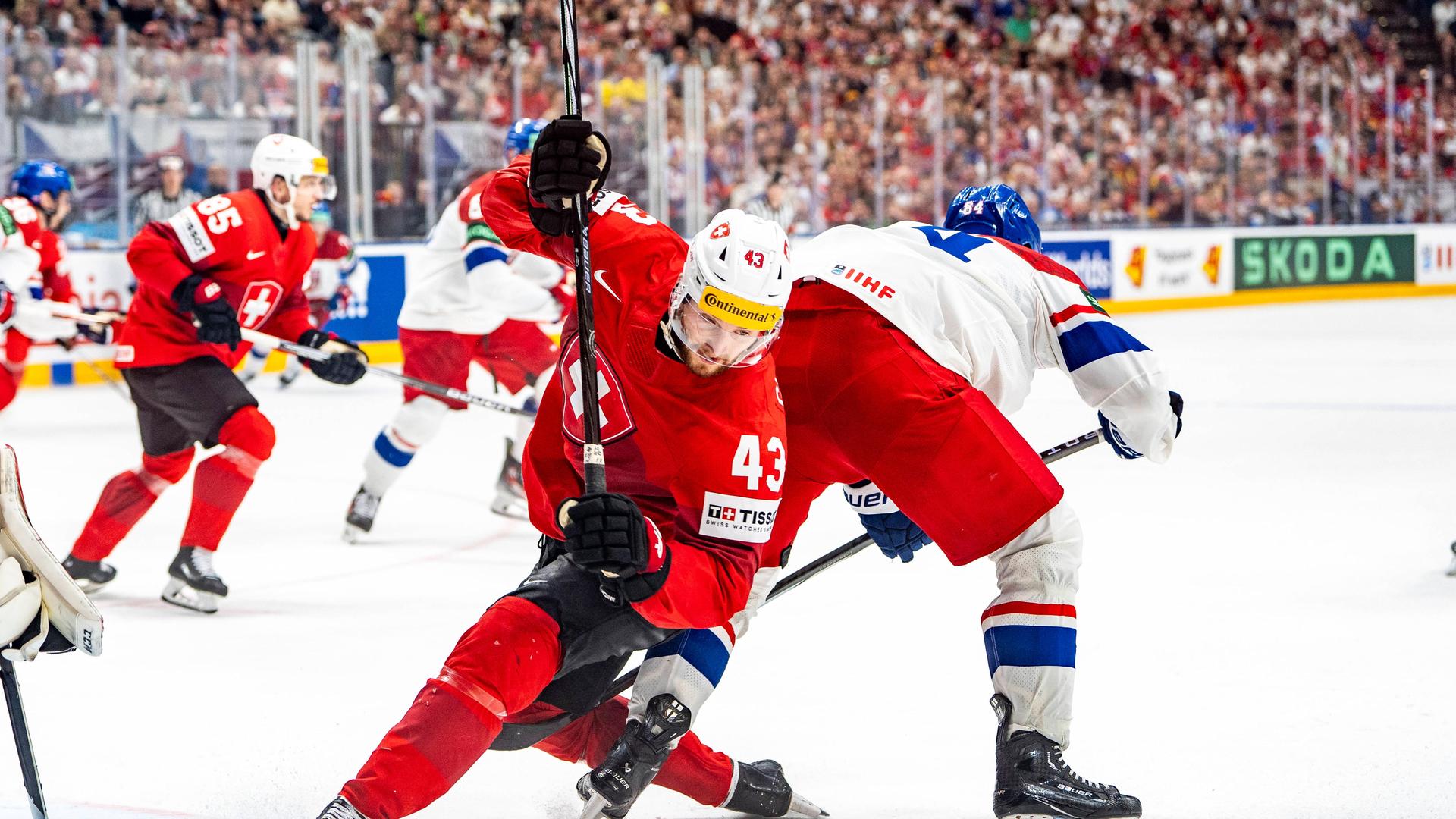 Spielszene aus dem Eishockey-WM-Finale zwischen Gastgeber Tschechien und der Schweiz.