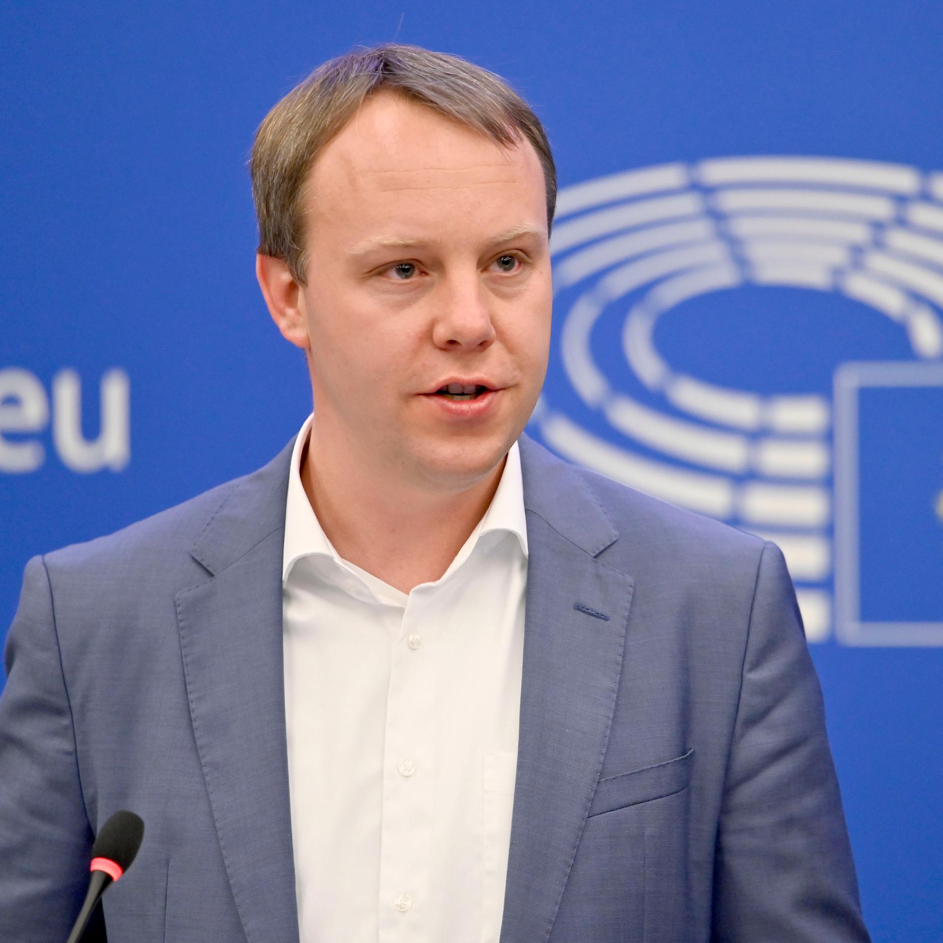 EU-Hilfsgelder - Europaabgeordneter Freund sieht historische Veränderung in Ungarn