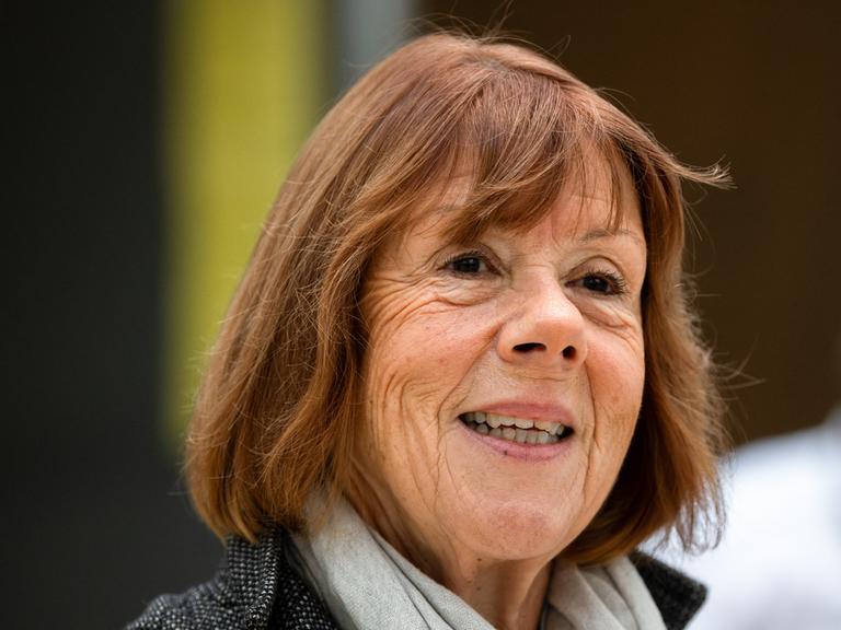 Ein Bild von Gisele Pelicot während des Prozesses gegen ihren früheren Mann Dominique Pelicot, der sie von anderen Männern vergewaltigen ließ.