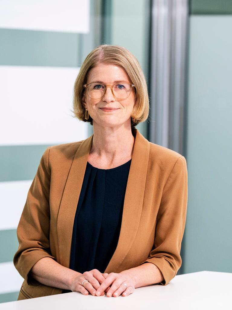 Porträtfoto von Susanne Schwarzbach, Chefredakteurin des Deutschlandfunk Porträtfoto von Susanne Schwarzbach, Chefredakteurin des Deutschlandfunk