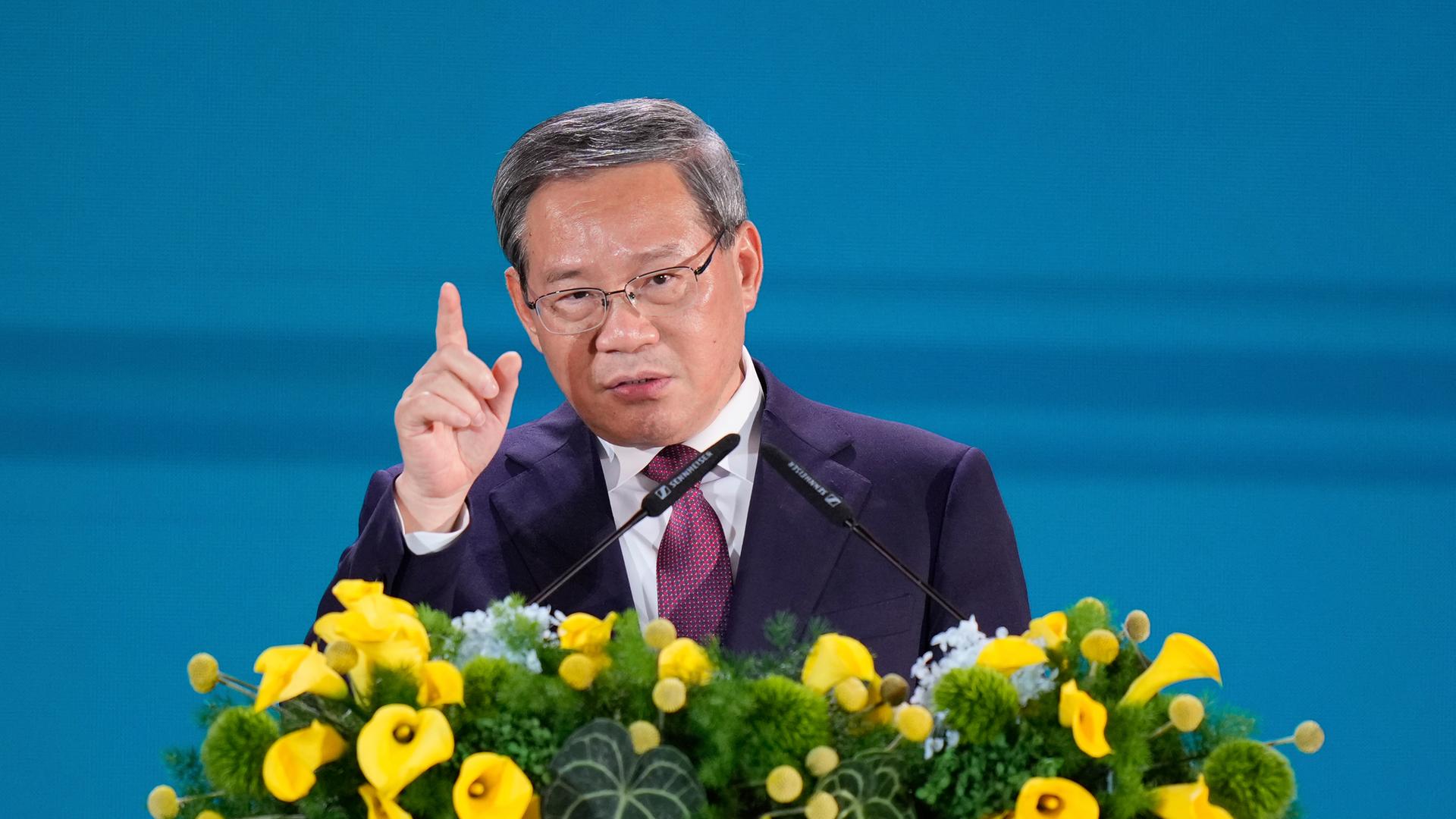 Chinas Ministerpräsident Li Qiang, spricht auf dem Gipfeltreffen des Verbandes südostasiatischer Staaten, ASEAN, in Kuala Lumpur. Chinas Ministerpräsident Li Qiang, spricht auf dem Gipfeltreffen des Verbandes südostasiatischer Staaten, ASEAN, in Kuala Lumpur.