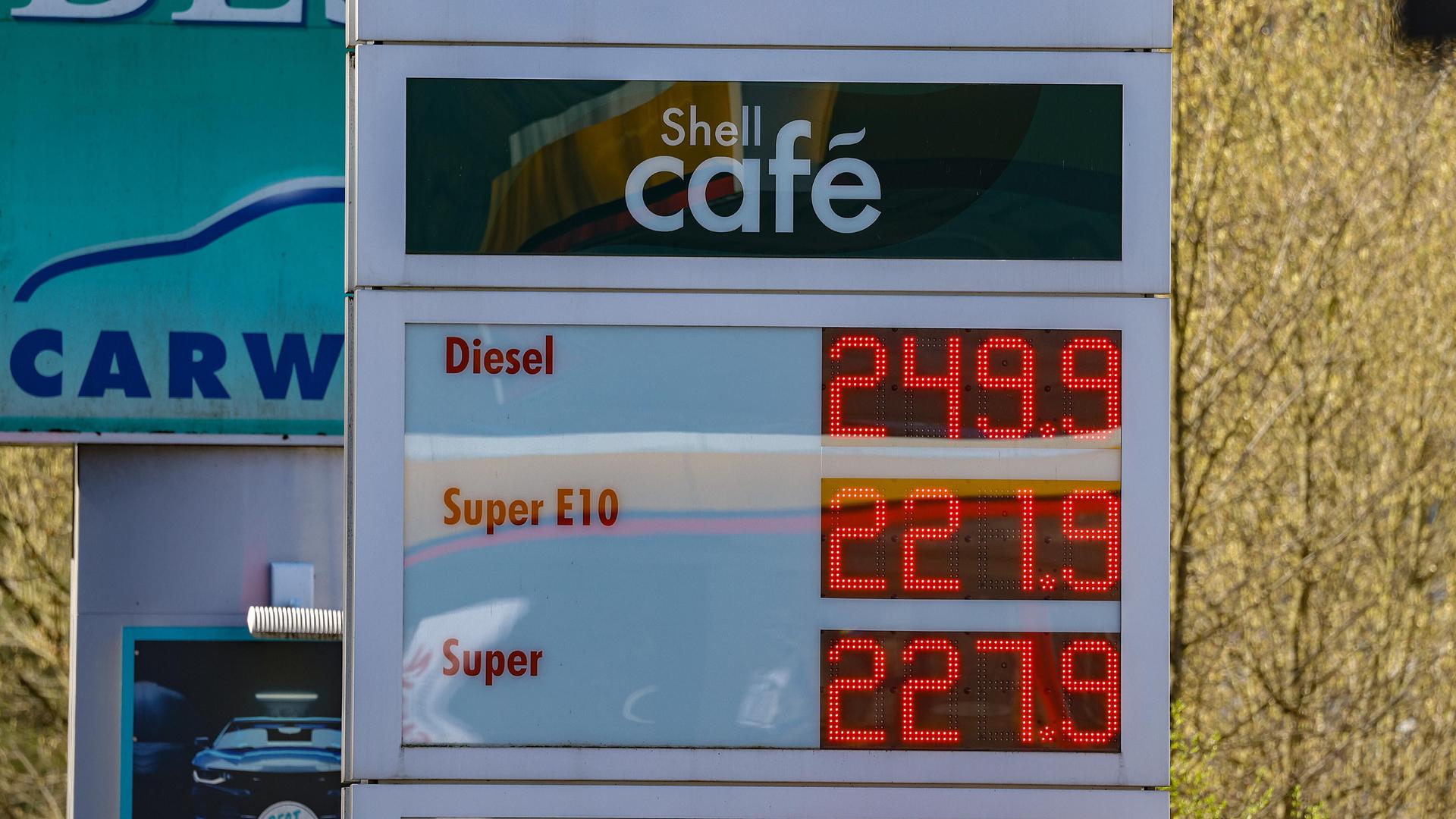 Die aktuellen Spritpreise am Mittag