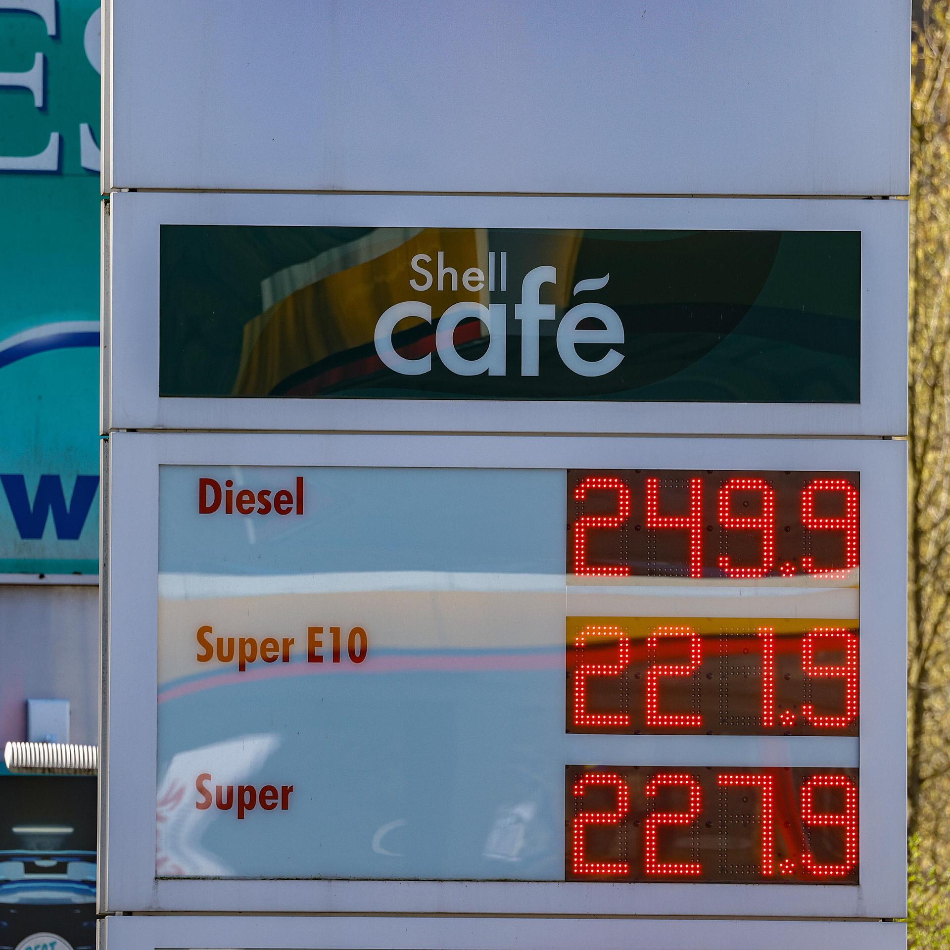 Die aktuellen Spritpreise am Mittag