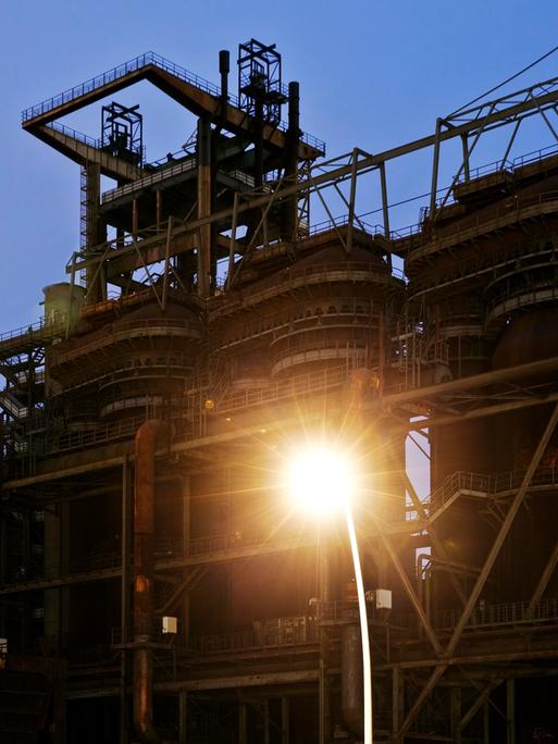 Stillgelegte Industrieanlage Phönix West mit Hochofen 5 im Stadtteil Hörde, Dortmund, Ruhrgebiet, Nordrhein-Westfalen, Deutschland, Europa