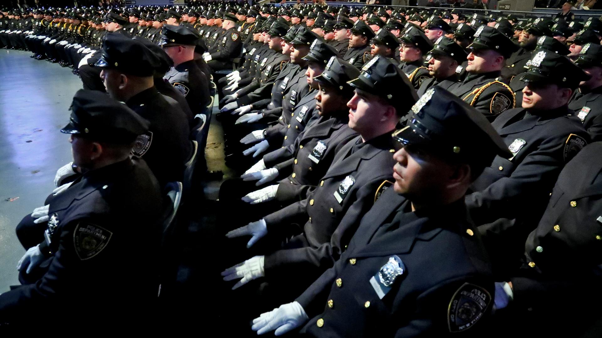 Abschlusszeremonie für junge Polizistinnen und Polizisten in New York (Symbolbild)