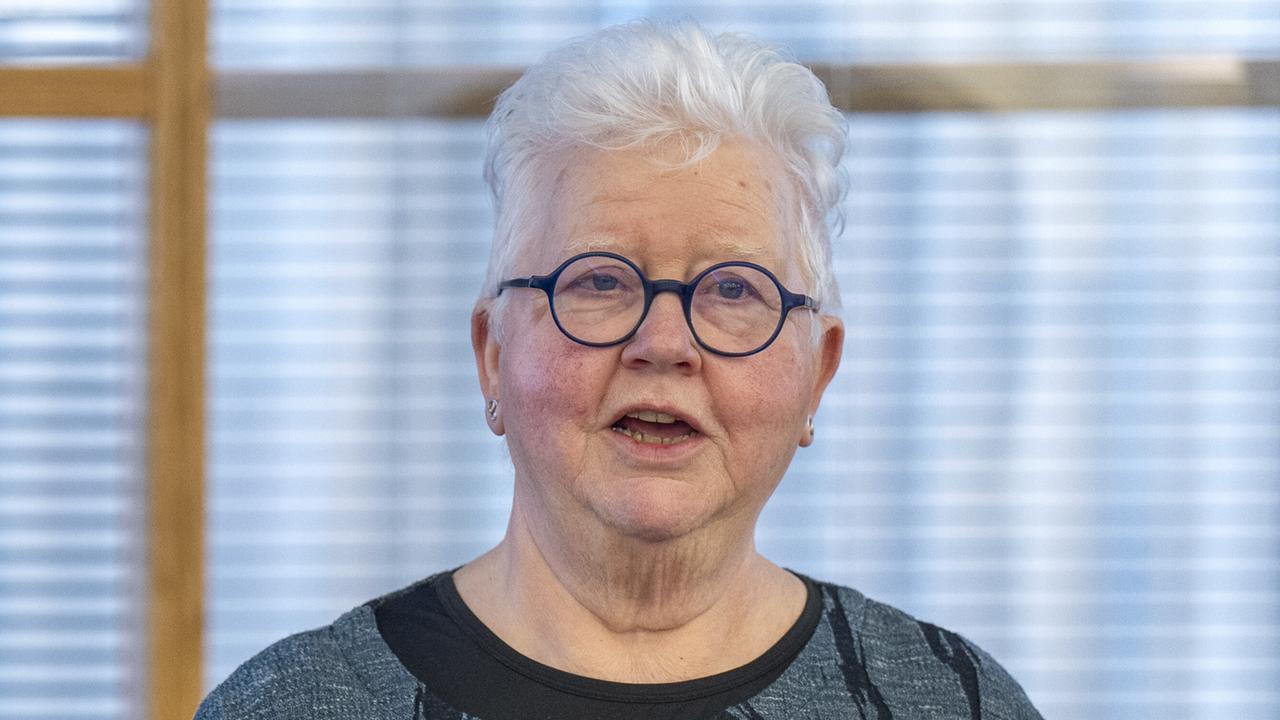 Die schottische Schriftstellerin Val McDermid im Porträt