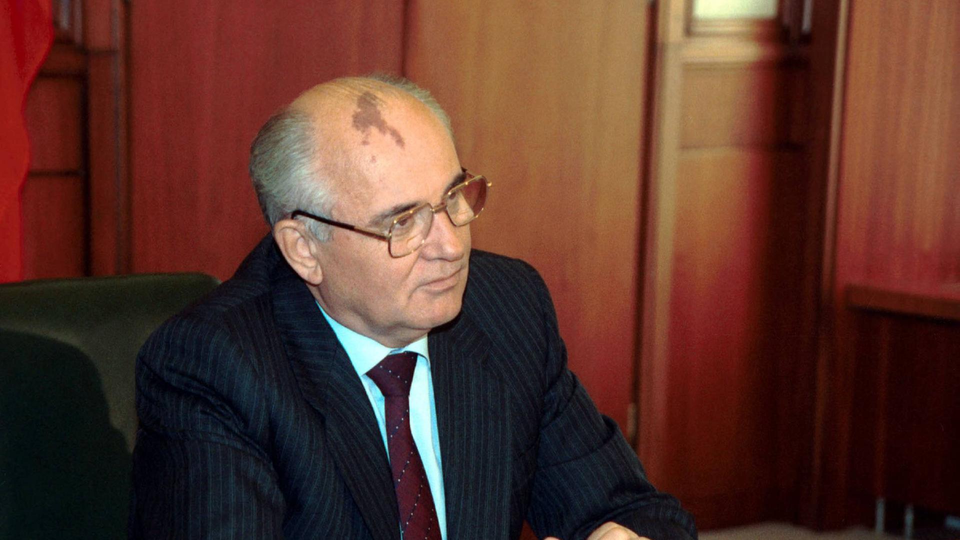 Bildnummer: 54240546  Datum: 26.09.1991  Copyright: imago/ITAR-TASSMoscow. President of the Soviet Union Mikhail Gorbachev met with representatives of the business circles.  PUBLICATIONxINxGERxAUTxONLY kbneg 1991 quer o0 People, Politik, RUS, UdSSRBildnummer 54240546 Date 26 09 1991 Copyright Imago ITAR TASS Moscow President of The Soviet Union Mikhail Gorbachev Met With Representatives of The Business Circles PUBLICATIONxINxGERxAUTxONLY Kbneg 1991 horizontal o0 Celebrities politics RUS USSR 