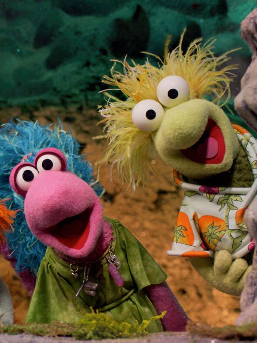 Die Fraggles-Figuren (von links) Red, Gobo, Boober, Mokey und Wembley aus der Puppenserie "Fraggle Rock: Back to the Rock".