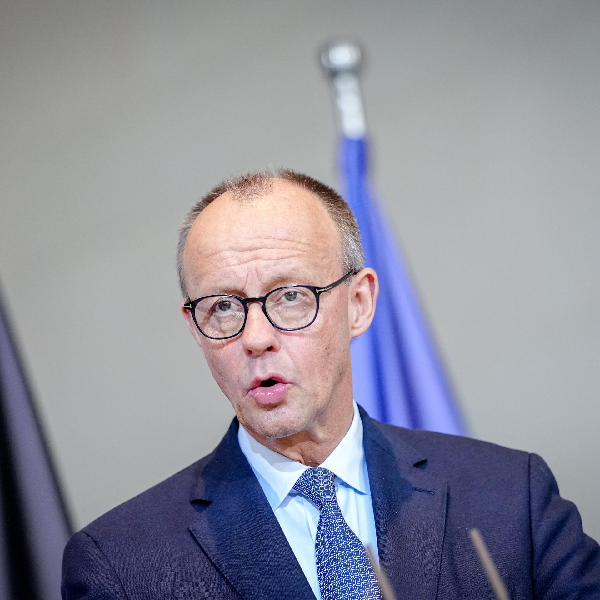 Bundeskanzler Friedrich Merz (CDU) gibt im Bundeskanzleramt eine Pressekonferenz. 