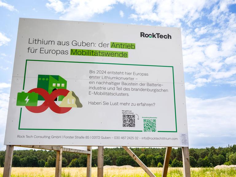 Baufeld für ein Lithium-Werk in Guben in Brandenburg, 5. Juli 2023