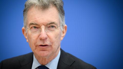 Christoph Heusgen, Vorsitzender der Münchner Sicherheitskonferenz (MSC), spricht in der Bundespressekonferenz zur bevorstehenden Münchner Sicherheitskonferenz