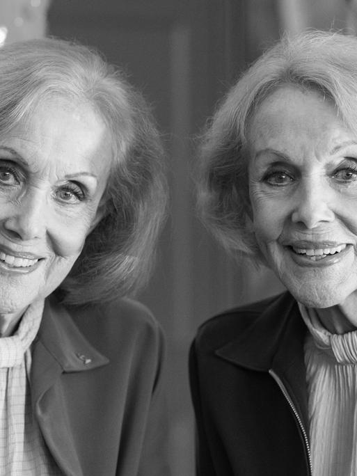 Porträt-Aufnahme von Alice und Ellen Kessler 