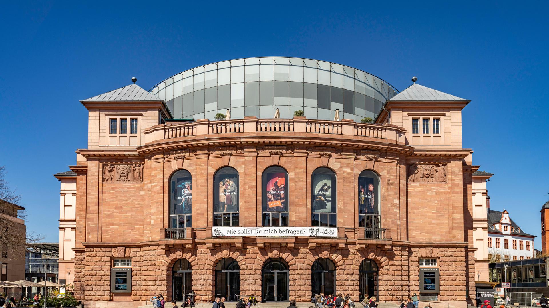 Das Staatstheater in Mainz, Rheinland-Pfalz. Das Staatstheater in Mainz, Rheinland-Pfalz.