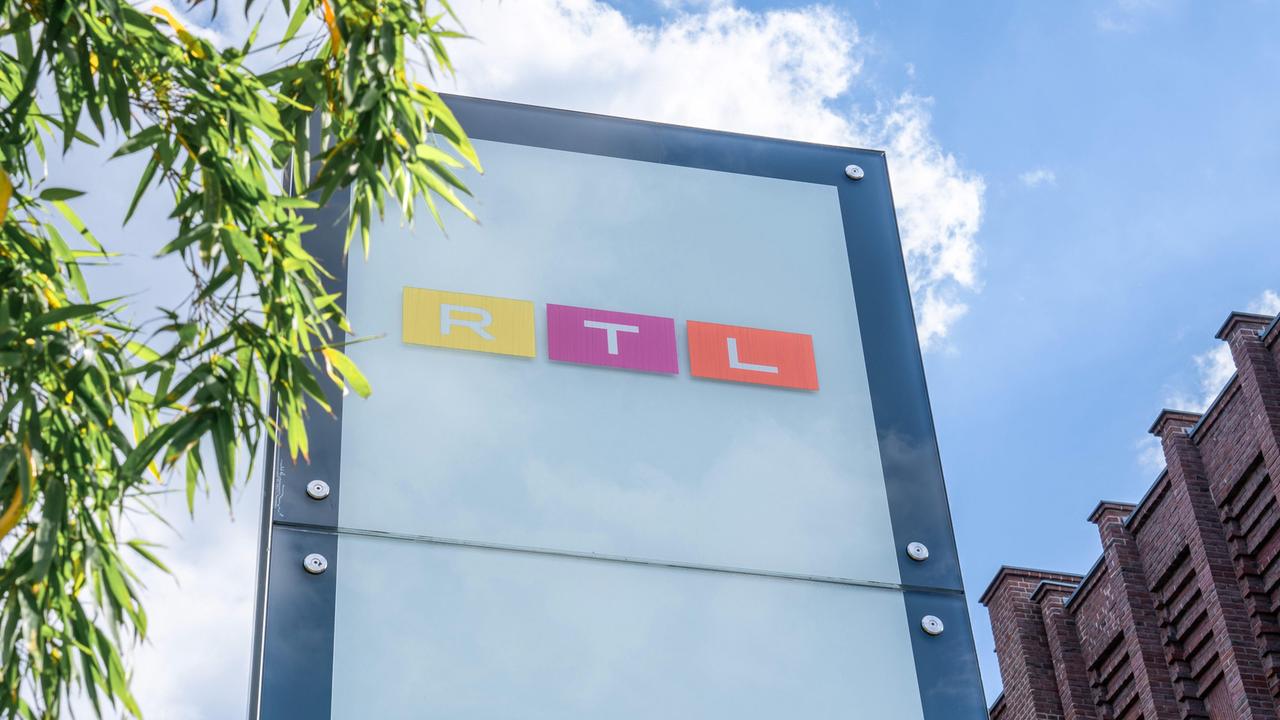 Hauptsitz des Medienunternehmes RTL Deutschland in den Rheinhallen in Köln-Deutz.