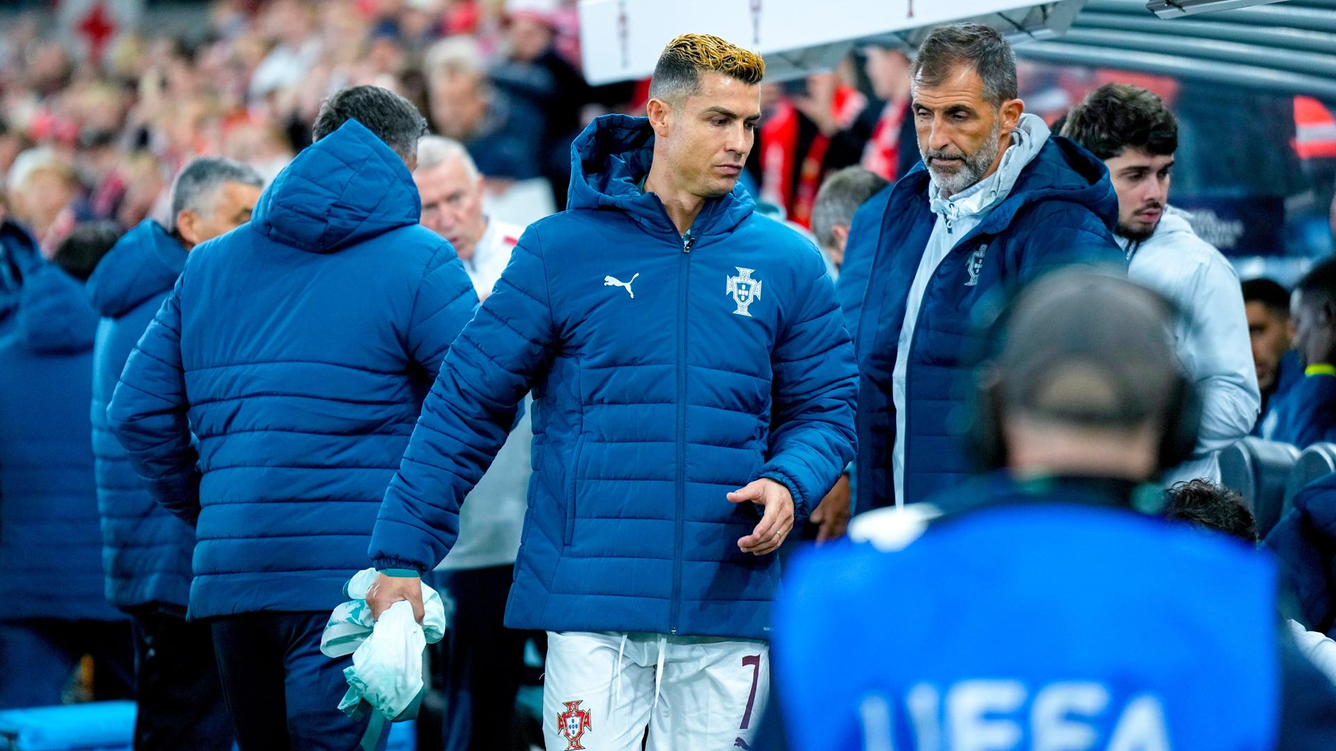Fußball-Star Cristiano Ronaldo vor einem Spiel der portugiesischen Nationalmannschaft. Fußball-Star Cristiano Ronaldo vor einem Spiel der portugiesischen Nationalmannschaft.
