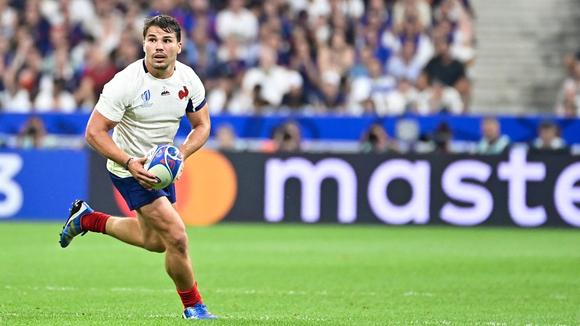 Antoine Dupont lenkt das Spiel der französischen Rugby-Nationalmannschaft.