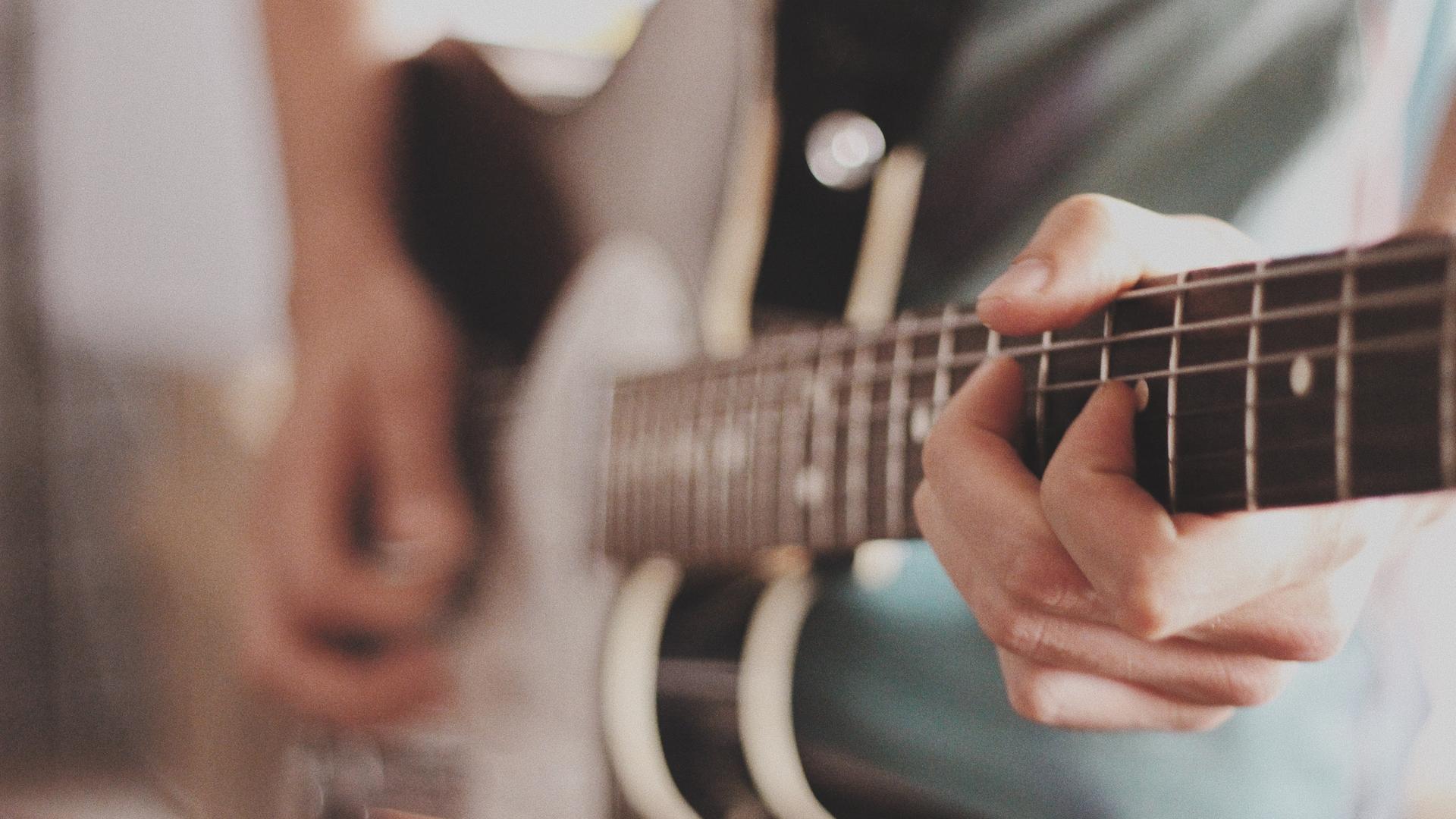 Großaufnahme einer Gitarre Großaufnahme einer Gitarre