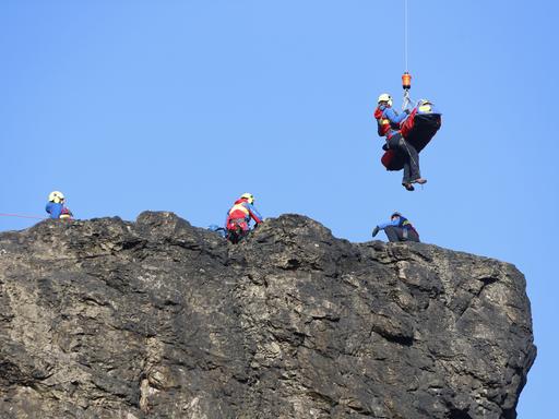 Bergwacht-Übung mit Hubschrauber.