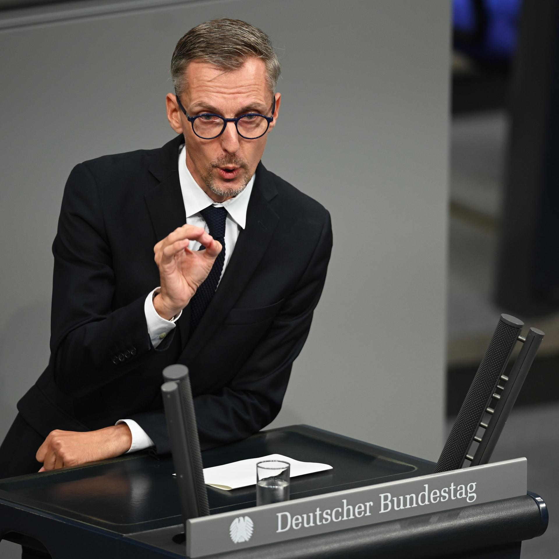 Fluchtroute Mittelmeer - Menschenrechtsbeauftragter Castellucci fordert mehr Anstrengungen in der Flüchtlingspolitik