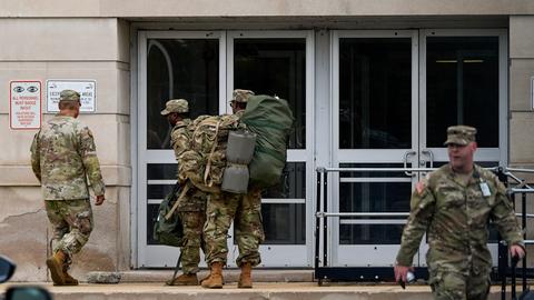 Washington: Nationalgardisten des Distrikts Columbia treffen im Hauptquartier der Nationalgarde des Distrikts Columbia ein. 